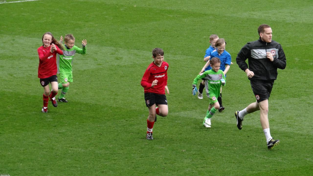 BC Place Stadium in Vancouver at night.